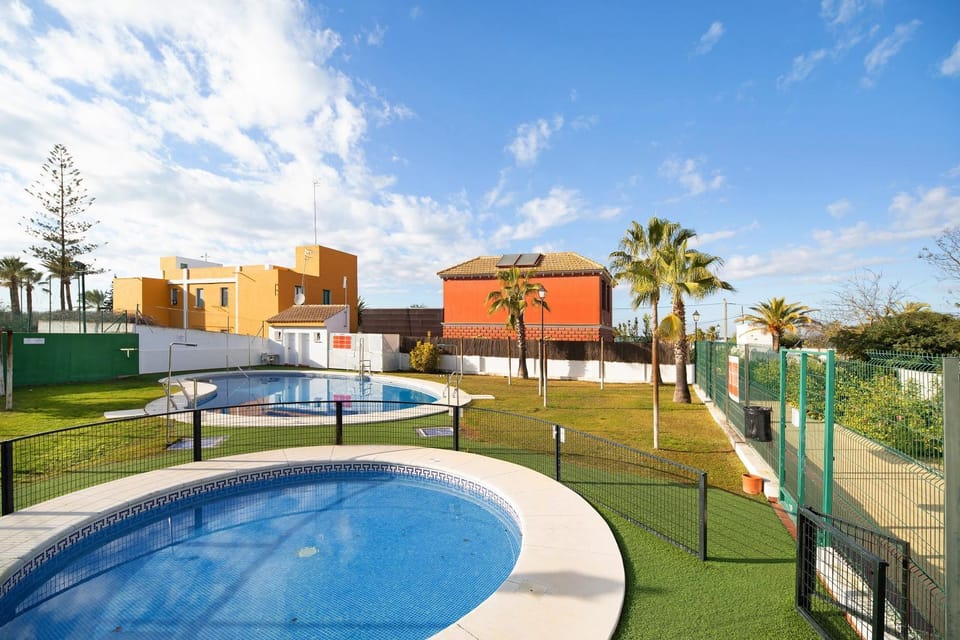 Property building, Swimming pool