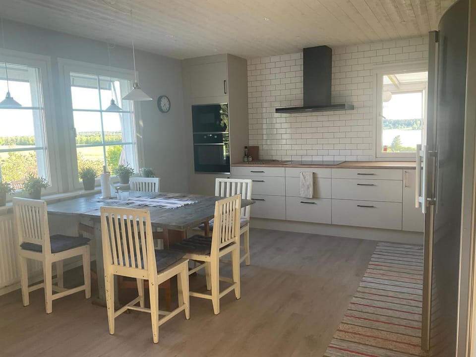 Villa med sjöutsikt Villa in Sweden