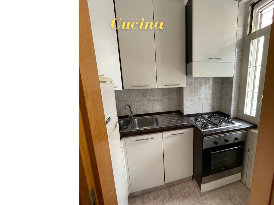 Appartamento 10 m dal mare Casa da zia Lena Maiori Apartment in Maiori
