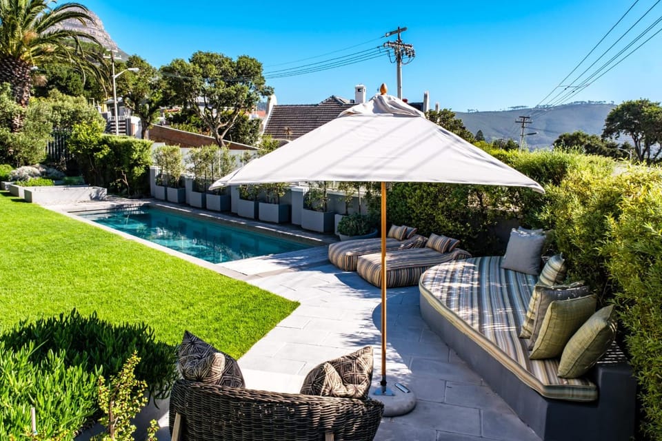 Garden, Balcony/Terrace, Seating area, Mountain view, Swimming pool