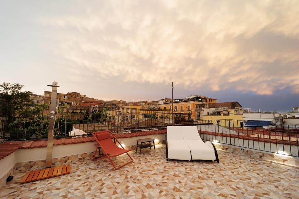 Stunning View with 3 Terraces near DANTE SQ! By HouseinNaples Apartment in Naples