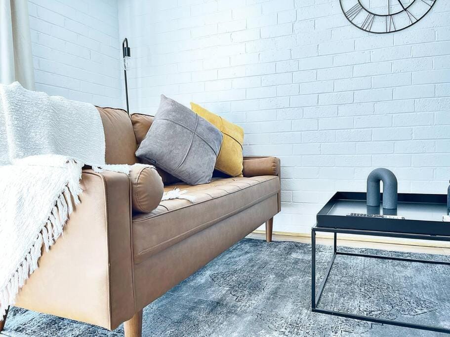 Manhattan - Stylish 1BR Beachfront on Caseys Apartment in Batemans Bay