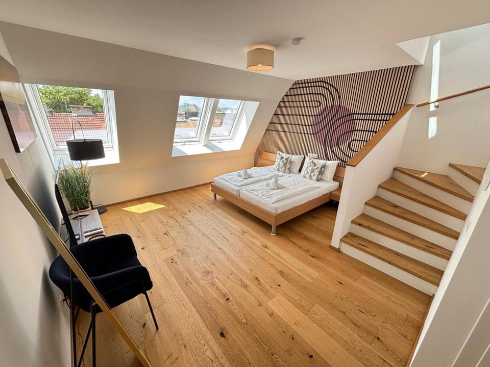 OrestaLiving - Penthouse in 2nd District with View Apartment in Vienna