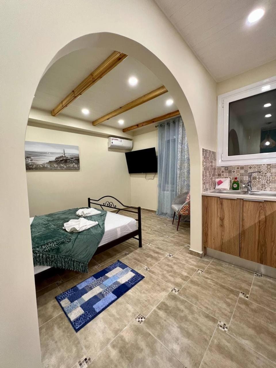 TV and multimedia, Kitchen or kitchenette, Bedroom