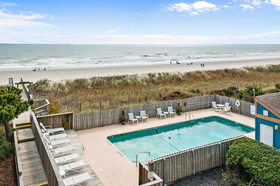 OIB32 Gabriel's Paradise Apartment in Ocean Isle Beach