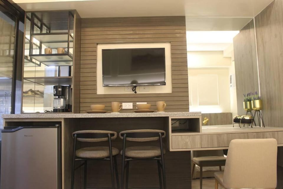 TV and multimedia, Coffee/tea facilities, Dining area, oven