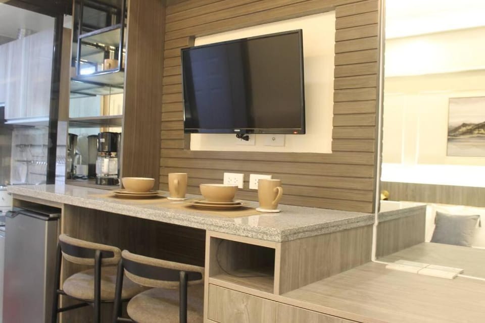 TV and multimedia, Coffee/tea facilities, Dining area, oven