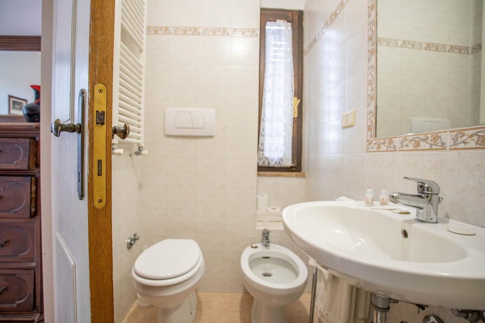 Bathroom, Living room