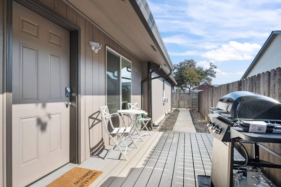 Mill Plain Retreat House in Vancouver