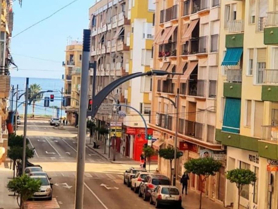 City view, Street view