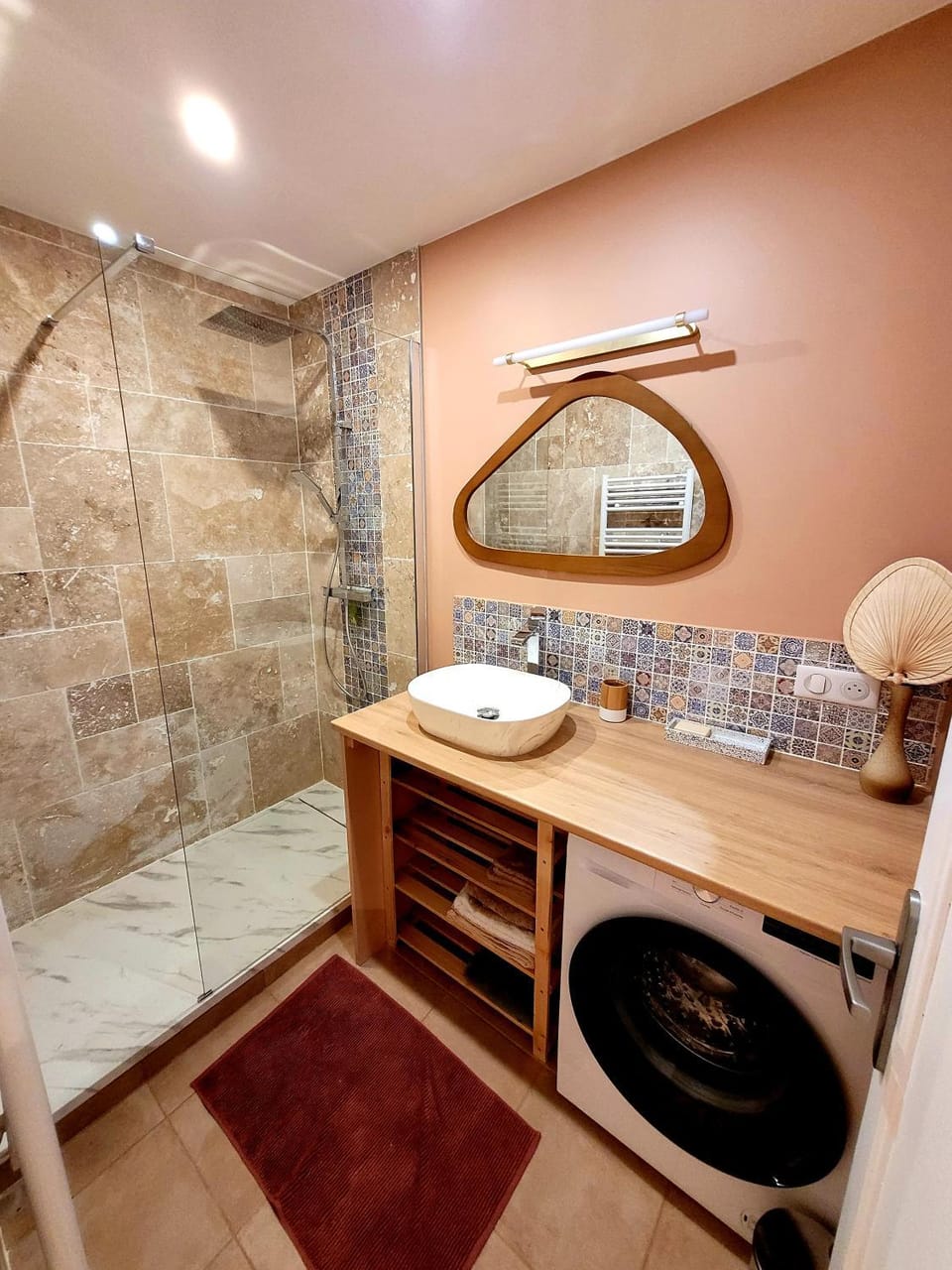 Shower, Bathroom, towels