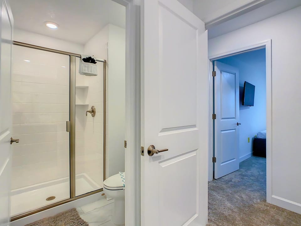 Dreamy Disney Thematic 4BR with Private Pool House in Kissimmee