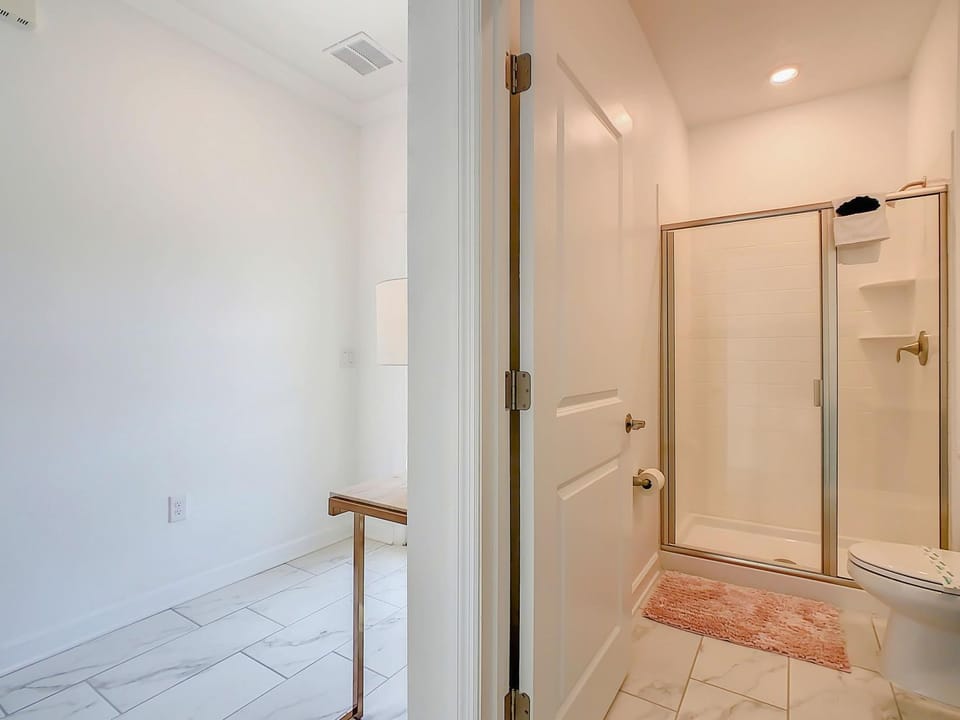 Dreamy Disney Thematic 4BR with Private Pool House in Kissimmee