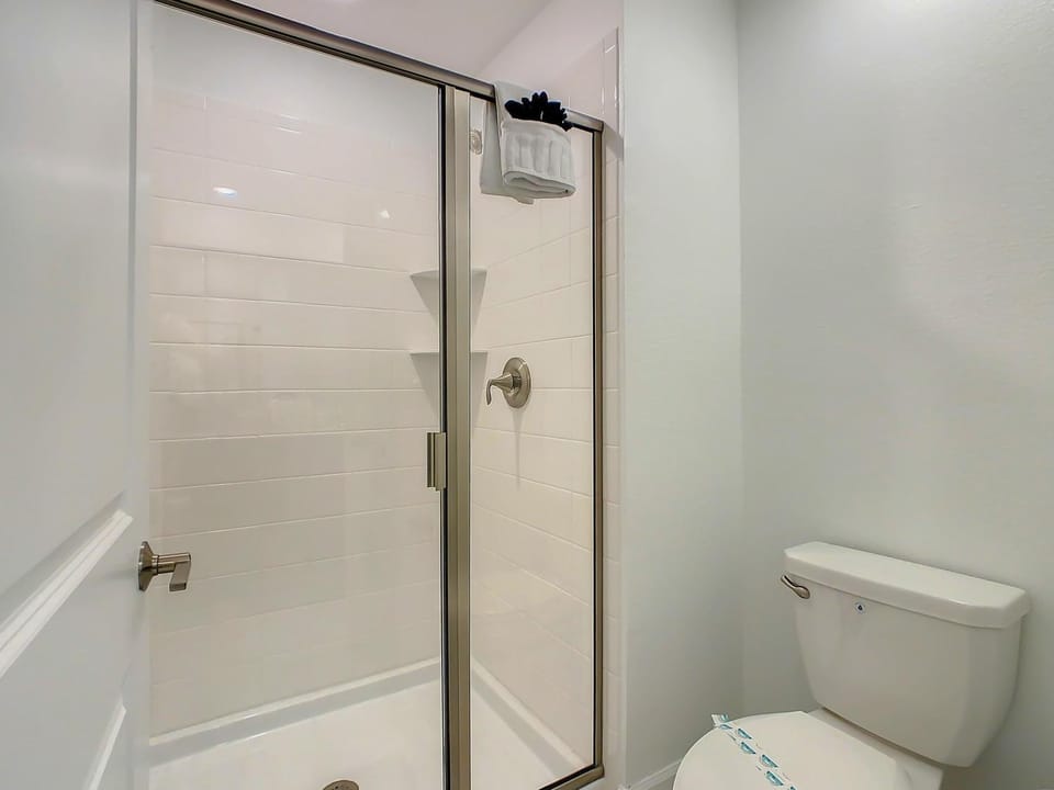 Dreamy Disney Thematic 4BR with Private Pool House in Kissimmee