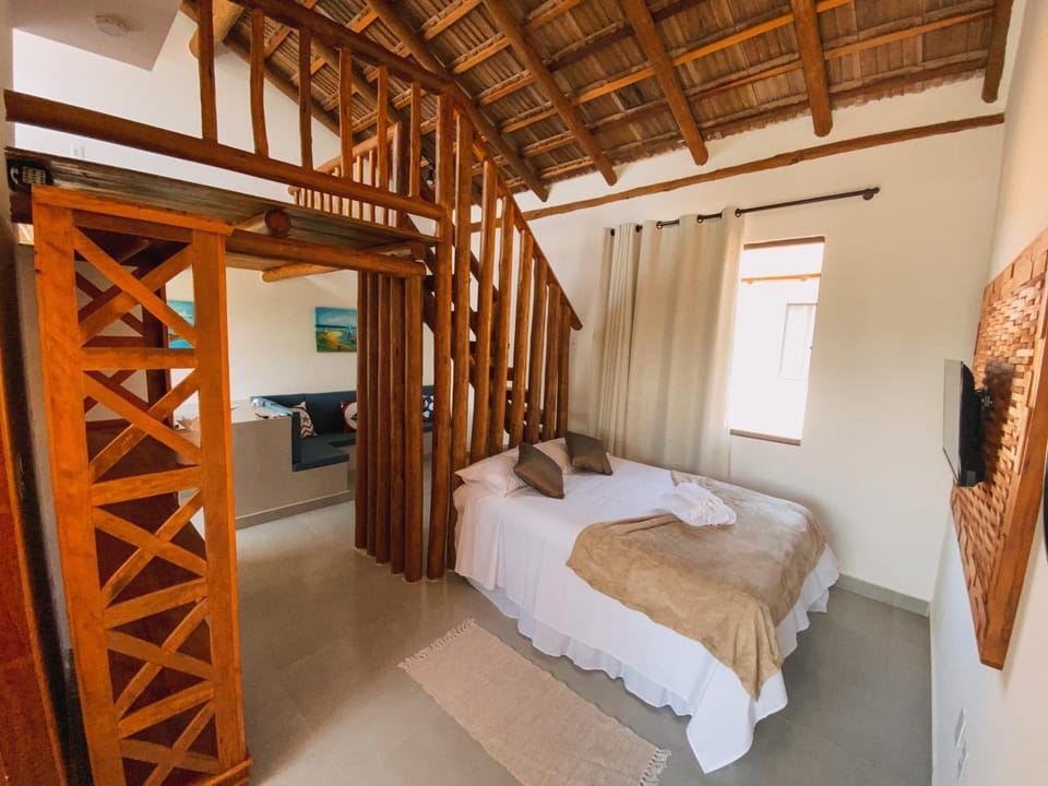 Bed, TV and multimedia, Photo of the whole room, Bedroom, towels