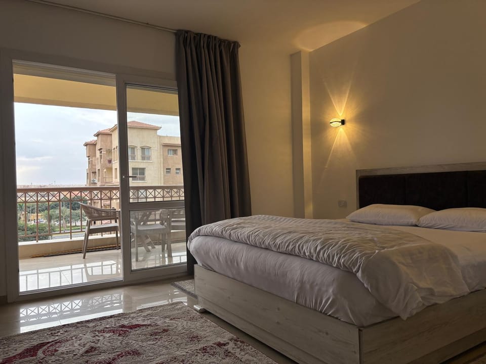 Bed, View (from property/room), Balcony/Terrace, Photo of the whole room, Bedroom, air conditioner