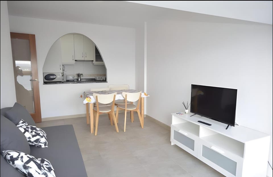 TV and multimedia, Dining area