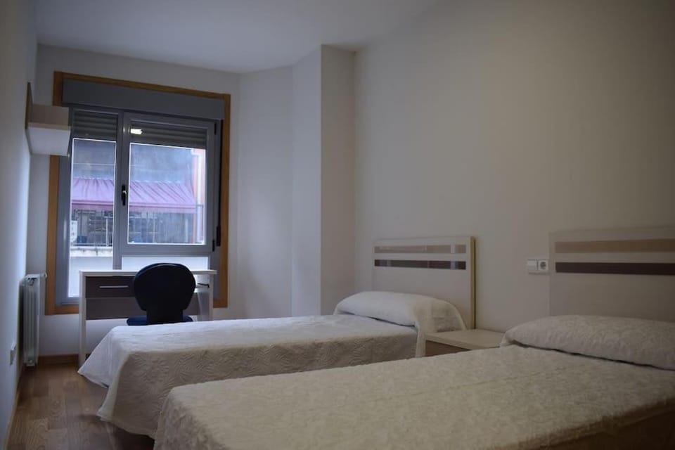 Apartamento centro Villagarcía. Apartment in O Salnés