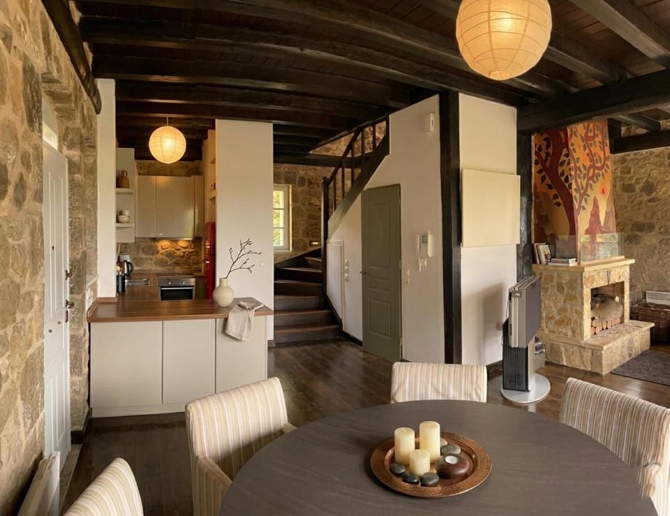 Alemarni Parnassos House in Peloponnese, Western Greece and the Ionian