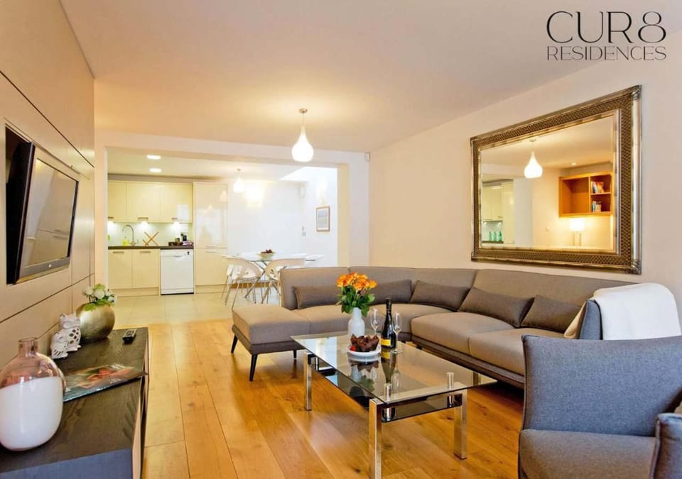 2 Bed Mews House Marylebone Apartment in City of Westminster