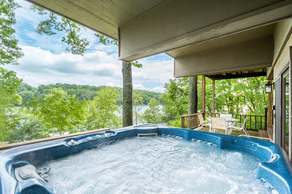 Natural landscape, Hot Tub, Balcony/Terrace, Garden view, Lake view