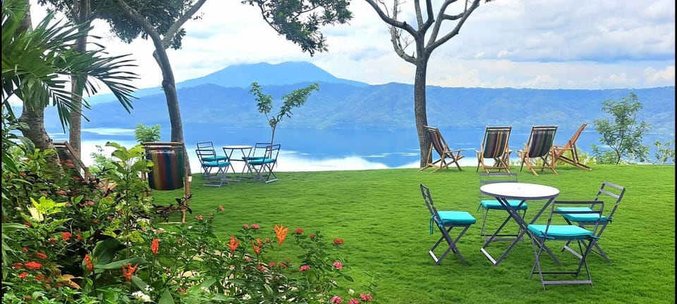 Garden, Lake view