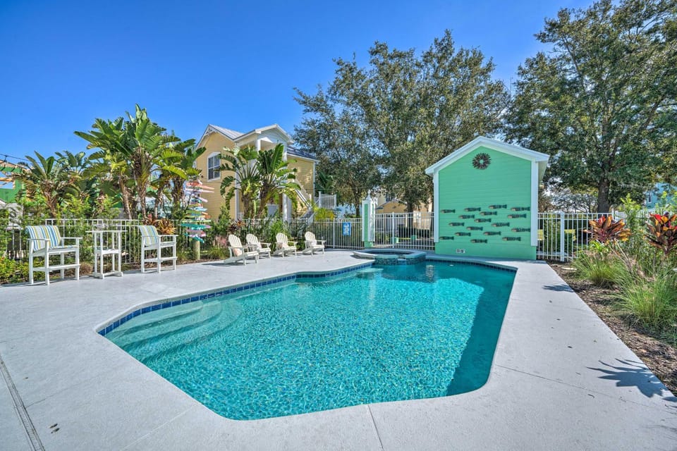 7 Mi to Disney: Reunion Resort Oasis w/ Pool House in Osceola County
