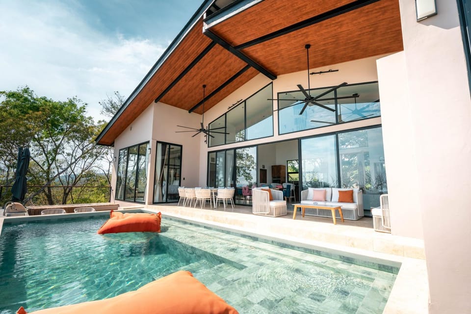 Pool view, Swimming pool