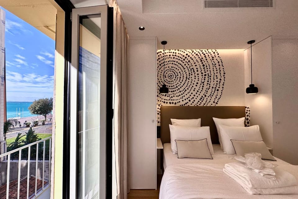 Bed, Natural landscape, View (from property/room), Balcony/Terrace, Photo of the whole room, Bedroom, Sea view, towels