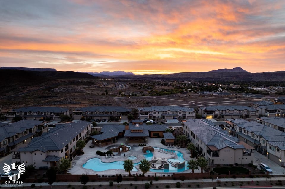 Mountain view, Swimming pool