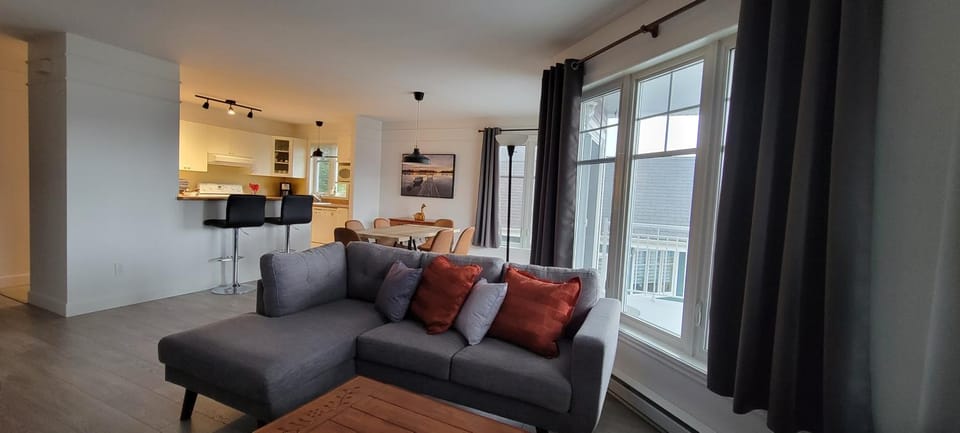 Condo Lac Archambault 305 Apartment in Saint-Donat