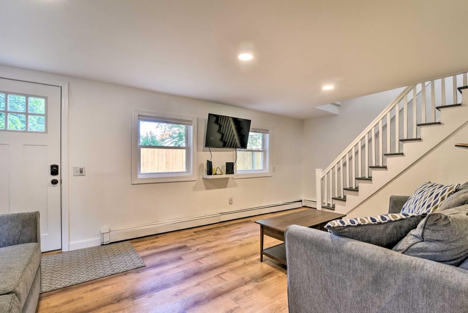 Centrally Located Mount Pleasant Retreat! House in Mount Pleasant