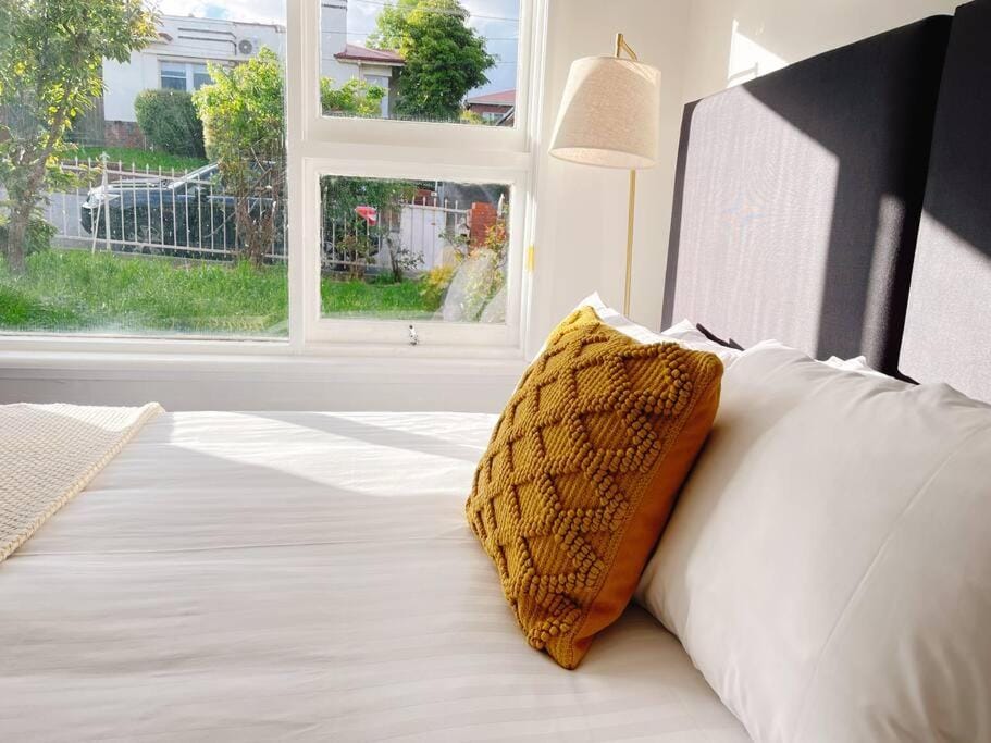 Stunning West Hobart Home- Close to city and shops House in Tasmania
