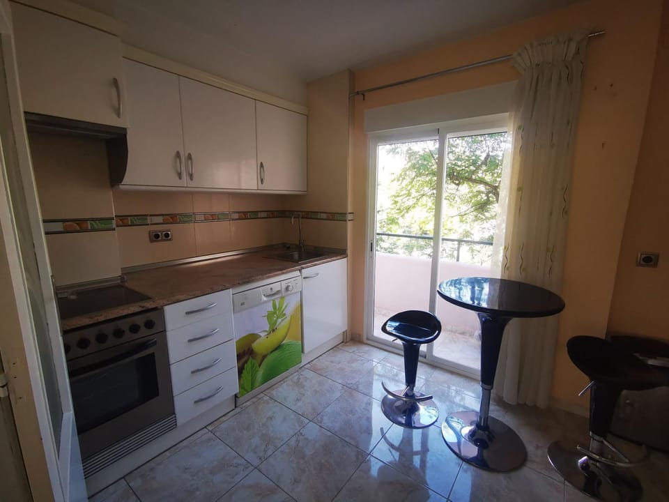 Kitchen or kitchenette, dishwasher, pet friendly
