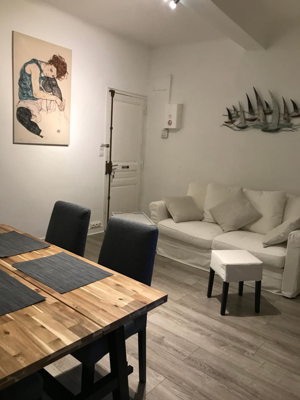 Living room, Dining area