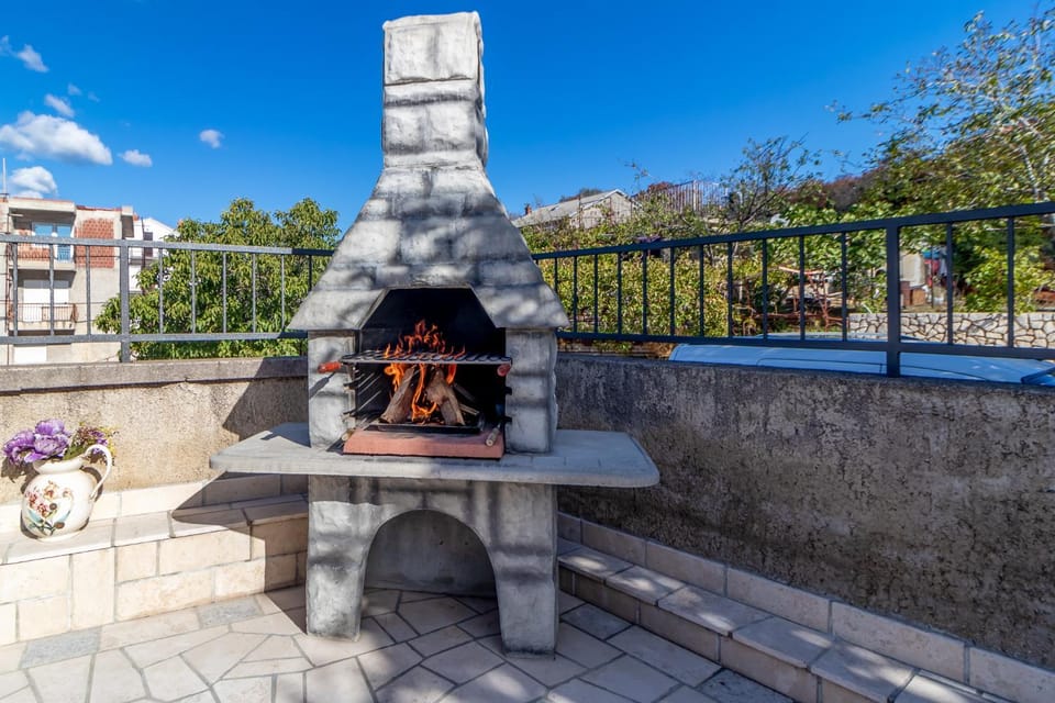 BBQ facilities, Balcony/Terrace