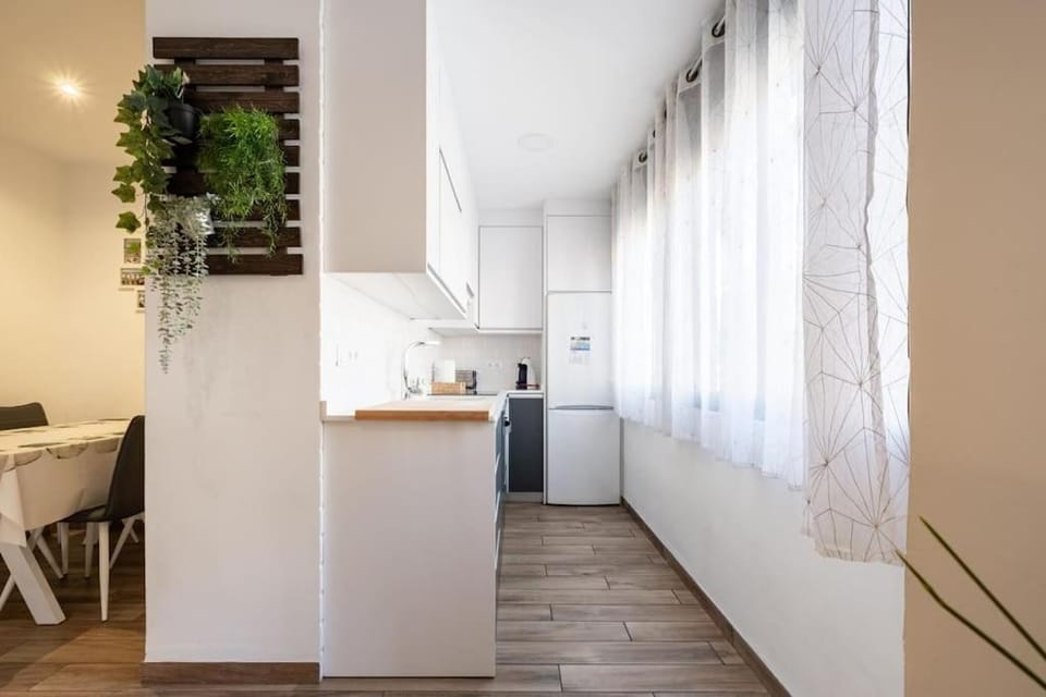 Bonito piso recién reformado con zona de parking Apartment in Almuñécar