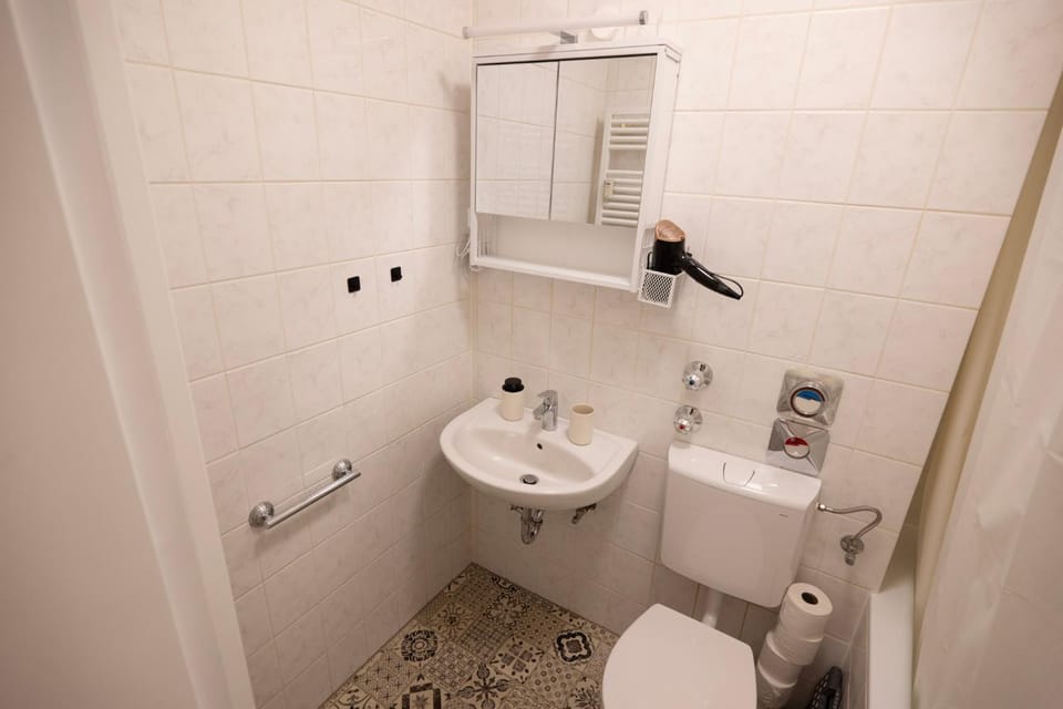 Toilet, Bathroom, Bath