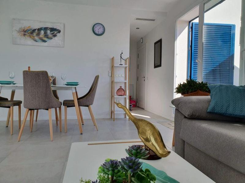 Modern apartamento with large south terrace, Playa Flamenca Apartment in Vega Baja del Segura