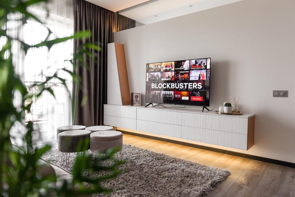 Communal lounge/ TV room, TV and multimedia, Evening entertainment