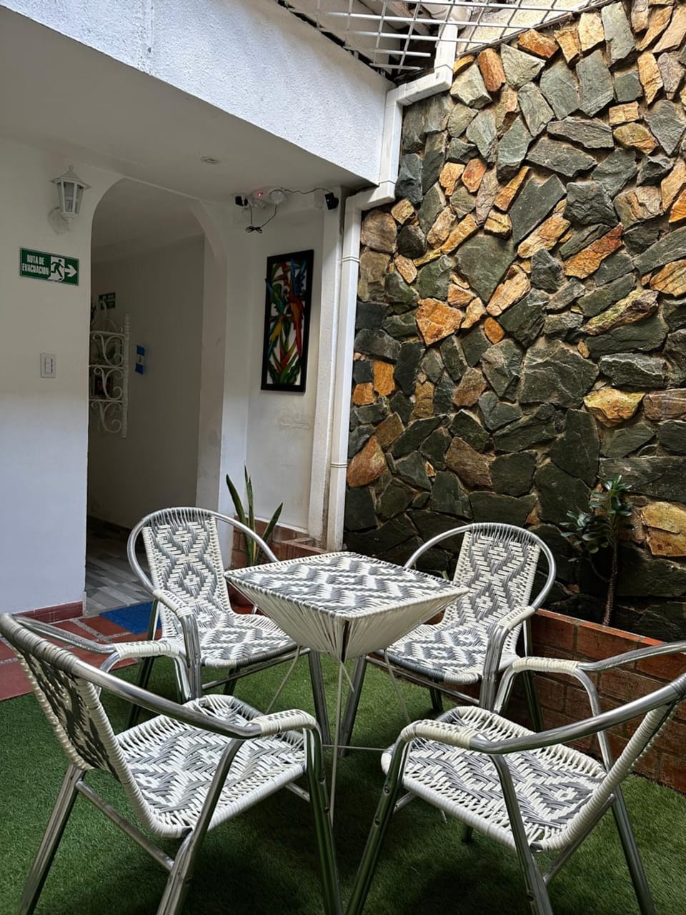 Patio, Living room