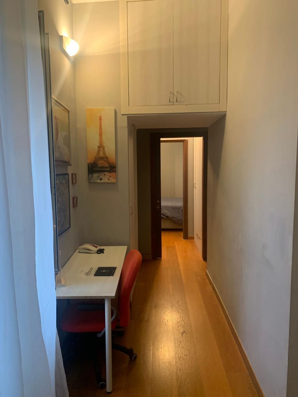 Seating area, Bedroom