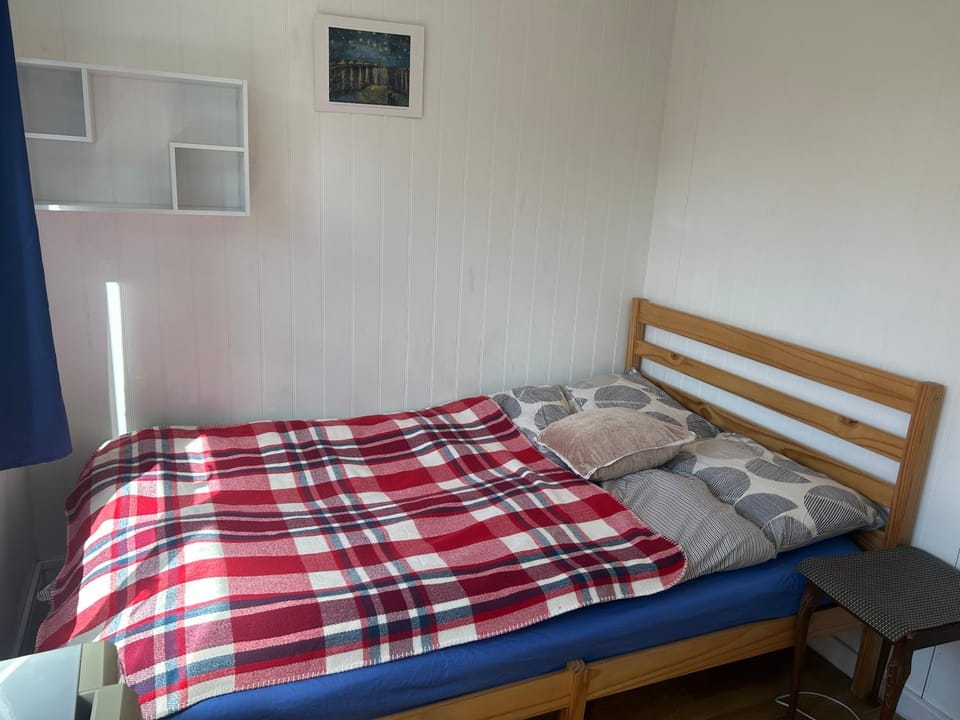 Mini cabin Cabin in London Borough of Southwark
