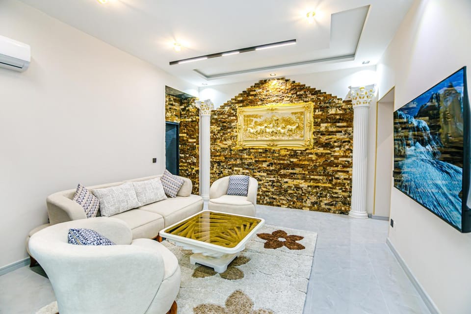 TV and multimedia, Living room, towels, air conditioner