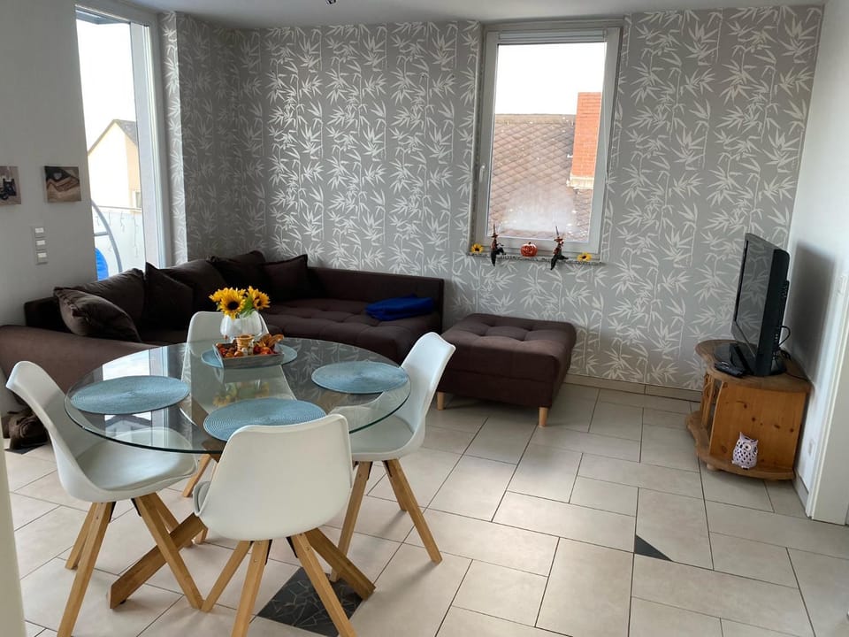 Living room, Dining area