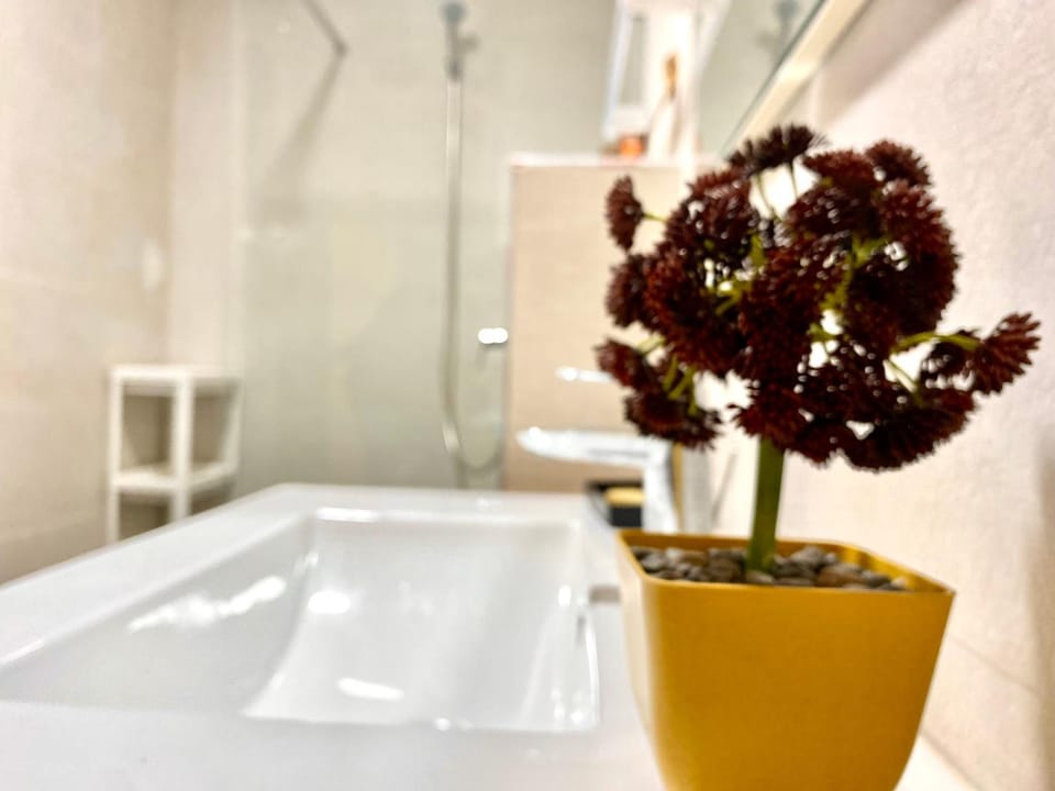 Lovely 1-bedroom rental unit near 2mars/Habous Apartment in Casablanca