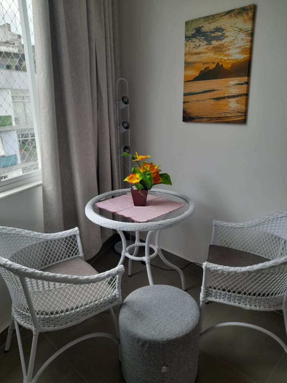 Quadra Praia, Posto 4, Split, smarttv Cabo, wifi , 35m2 Apartment in Rio de Janeiro
