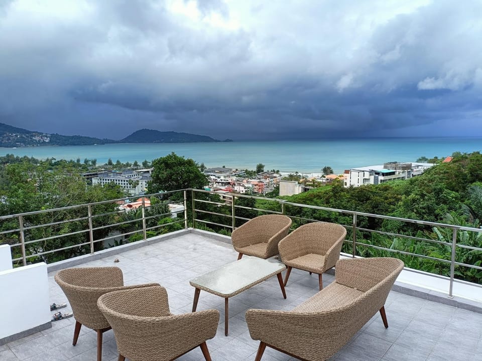 Balcony/Terrace, Entertainment, sunbed