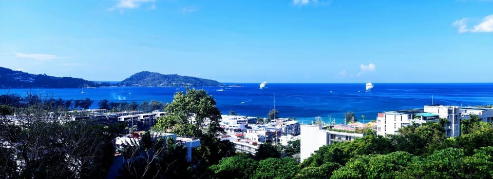 View (from property/room), Mountain view, Sea view