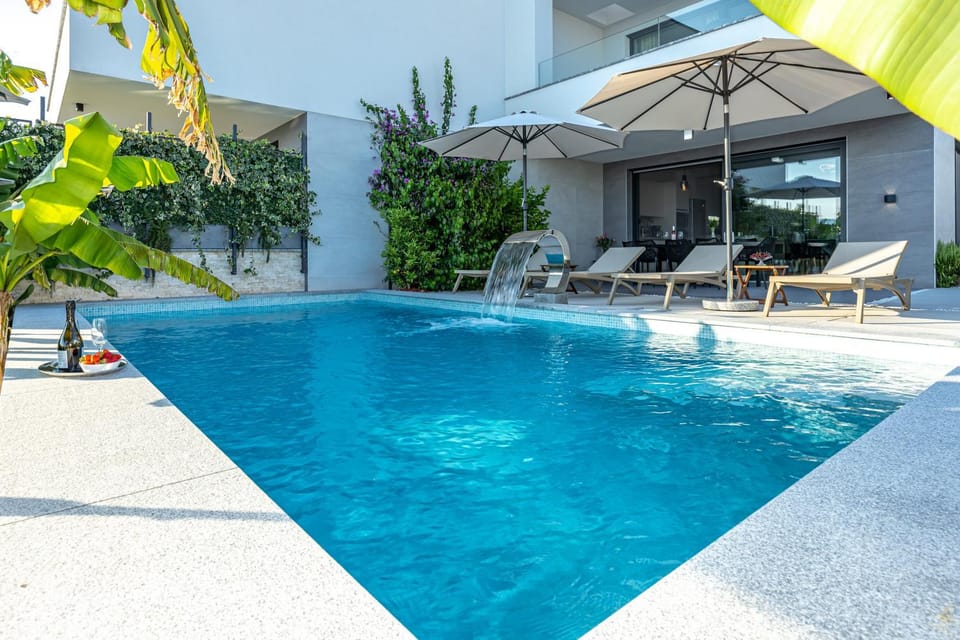 Villa Orange Paradise with Sea View Apartment in Primorje-Gorski Kotar County